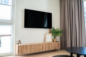 K&M Apartments Tauron Arena, Lema