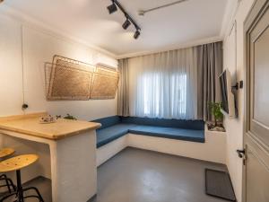 Miloz Rooms