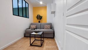 Beau F3 Proche Paris & Orly, 6 pers - Parking - Metro 14 & RER C