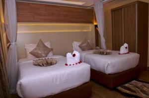Hotel Royal Gross Near Delhi Airport