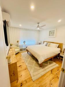 Cosy Modern RetreatI Private CourtyardI Parking