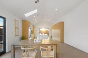 Modern Home w Heated Pool