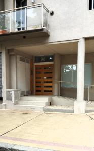 Golondrinas Suites, depto céntrico con ascensor y cochera