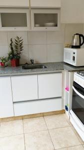 Golondrinas Suites, depto céntrico con ascensor y cochera