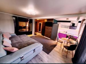 Stone city center ІІ