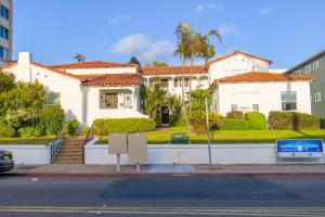 2BR Retreat Near Balboa Park