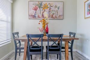 2BR Retreat Near Balboa Park