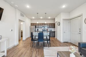 Chisholm Trace 1233 I Spacious 1 Bed 1 Bath