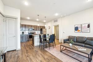 Chisholm Trace 1234 I Spacious 1 Bed 1 Bath