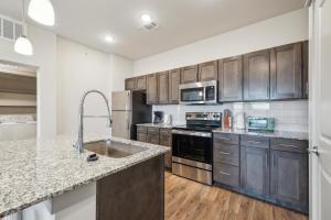 Chisholm Trace 1233 I Spacious 1 Bed 1 Bath