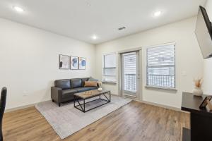 Chisholm Trace 422 I Comfy 2 bed 2 Bath