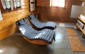 Chalets gite de charme avec piscine et sauna : photos des chambres