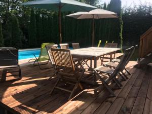 Chalets gite de charme avec piscine et sauna : photos des chambres