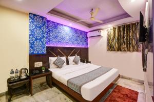 Hotel Coral Plaza - Near Connaught Place