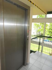 Sunny Flat with Terrace & Park View Near City Centre