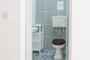 Traditional Maltese Maisonette with Internal Yard and Jacuzzi