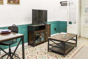 Traditional Maltese Maisonette with Internal Yard and Jacuzzi