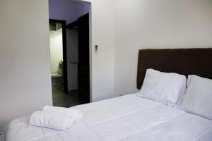 Condominio Elegante en Fontana del valle 112