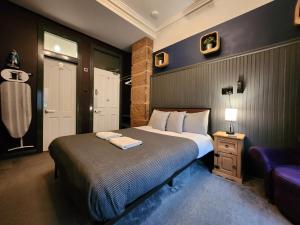 Frederick Douglass - Rooms In The City