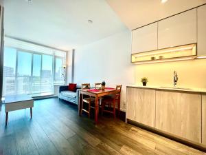 Fashion 1B1B locates in the heart of Richmond