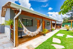 Espaço inteiro:piscina aquecimento solar,2 suítes