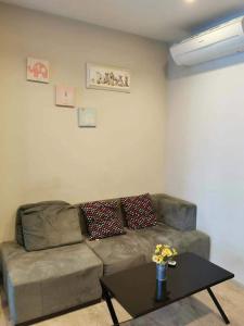 芭提雅中心地区 The Base 高档公寓酒店