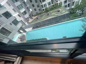 芭提雅中心地区 The Base 高档公寓酒店