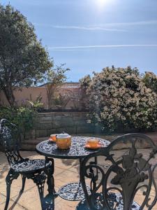 Garden studio near sea