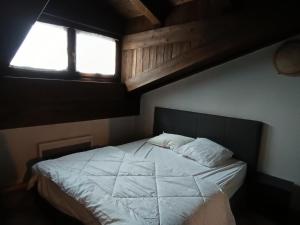 Chalet Carlines - Grand appartement années 70 ! Dans chalet sans parking MAE-3814