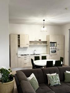 Two-Bedroom Apartment (4-6 Adults) room in Apartments Kapetanovi Dvori