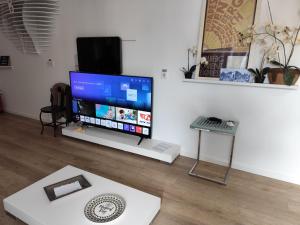 Benedict Funchal Center