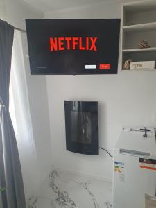 D&D Apartments Delightful home with parking!