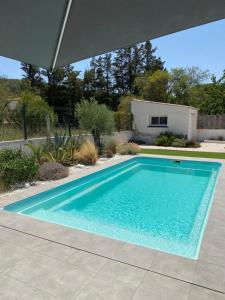 Villas Le point BE - Magnifique villa avec piscine chauffee - de mai a septembre - pour 6 personnes : photos des chambres
