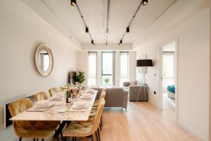 Central City Pad Rooftop garden Families Contractors