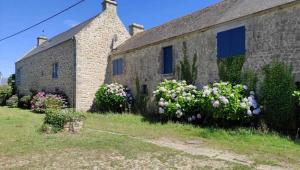 Maisons de vacances A 900 metres de la plage de Kerhillio Maison lumineuse pour 6 personnes : photos des chambres