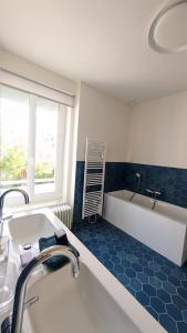 Villas Villa Amica, Terrasse et jardin, a 50m de la plage : photos des chambres
