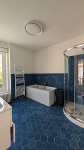 Villas Villa Amica, Terrasse et jardin, a 50m de la plage : photos des chambres