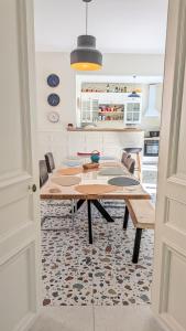 Villas Villa Amica, Terrasse et jardin, a 50m de la plage : photos des chambres