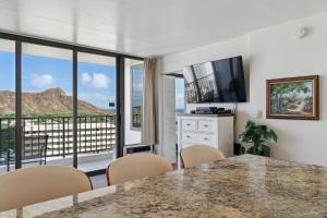 Oceanview 30th Floor Condo Just Steps from Waikiki Beach, Full Kitchen, Free Parking (13007)