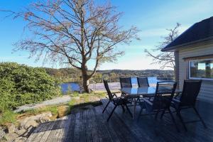 8 Beds - Workers Dream Home - Free Parking - Wifi