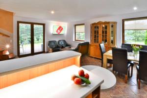 Comfortable holiday villa, Święcianowo