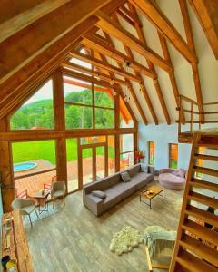 Scrind 11 - Madleine Chalet