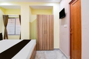 Hotel O Royal Rose Residency