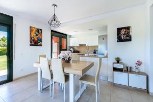 Hole Eleven 10 Entre mar y montaña