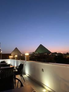 Arabian Nights Pyramids Guesthouse