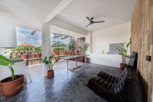 Villa Kiri - Modern 2BR Hideaway Rooftop & Private Pool