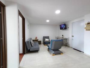 Apartamento de 5 estrellas cerca del aeropuerto, Wifi, cowork en Bogotá