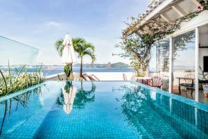 Lux 12 - Cobertura Romantica com piscina aquecida e vista mar