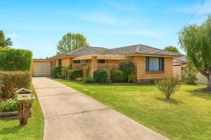 Blue Horizon House with Private Pool. Pet Friendly