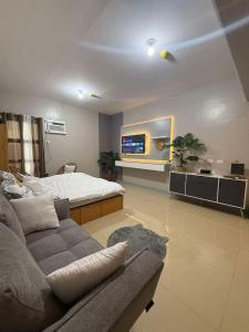 Royal Ocean Crest Mactan- 5R Staycation 1110C